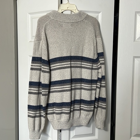Men’s striped quarter zip. Never worn - Picture 2 of 2